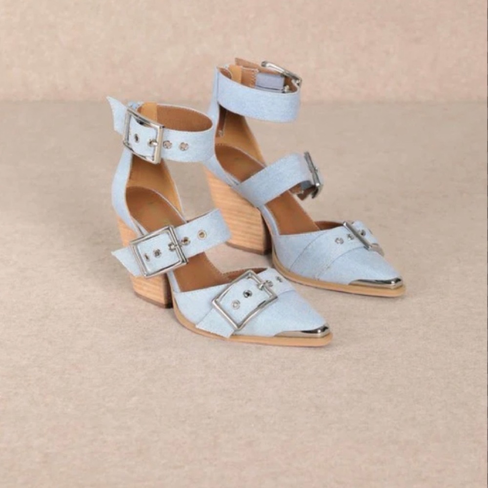 Stylish Blue Buckle Heels